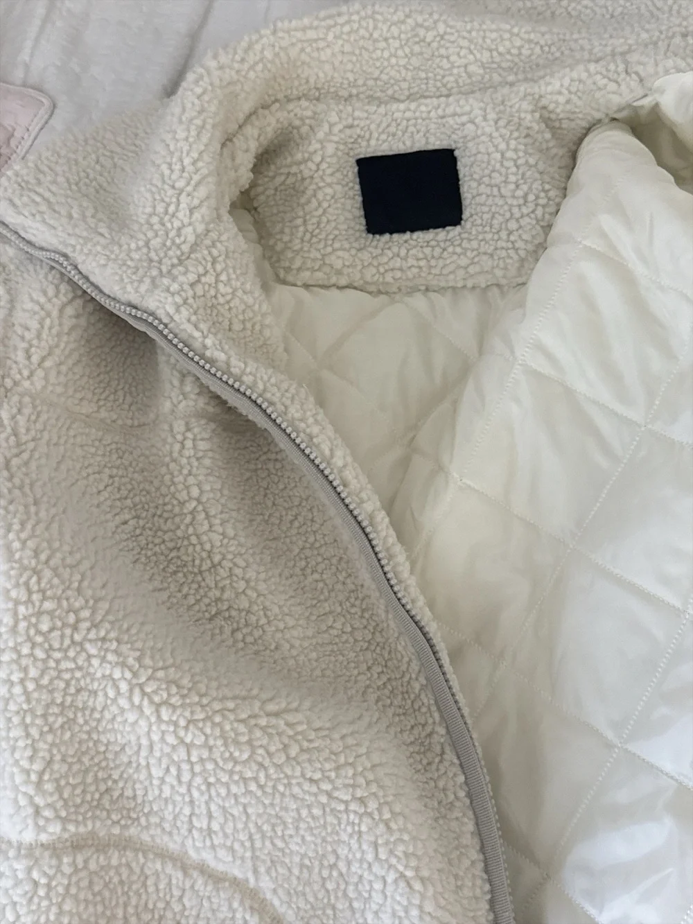 Cozy Women's Ivory Sherpa Zip-Front Jacket